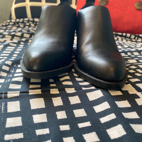 Booties Divided - Picture 2 of 5